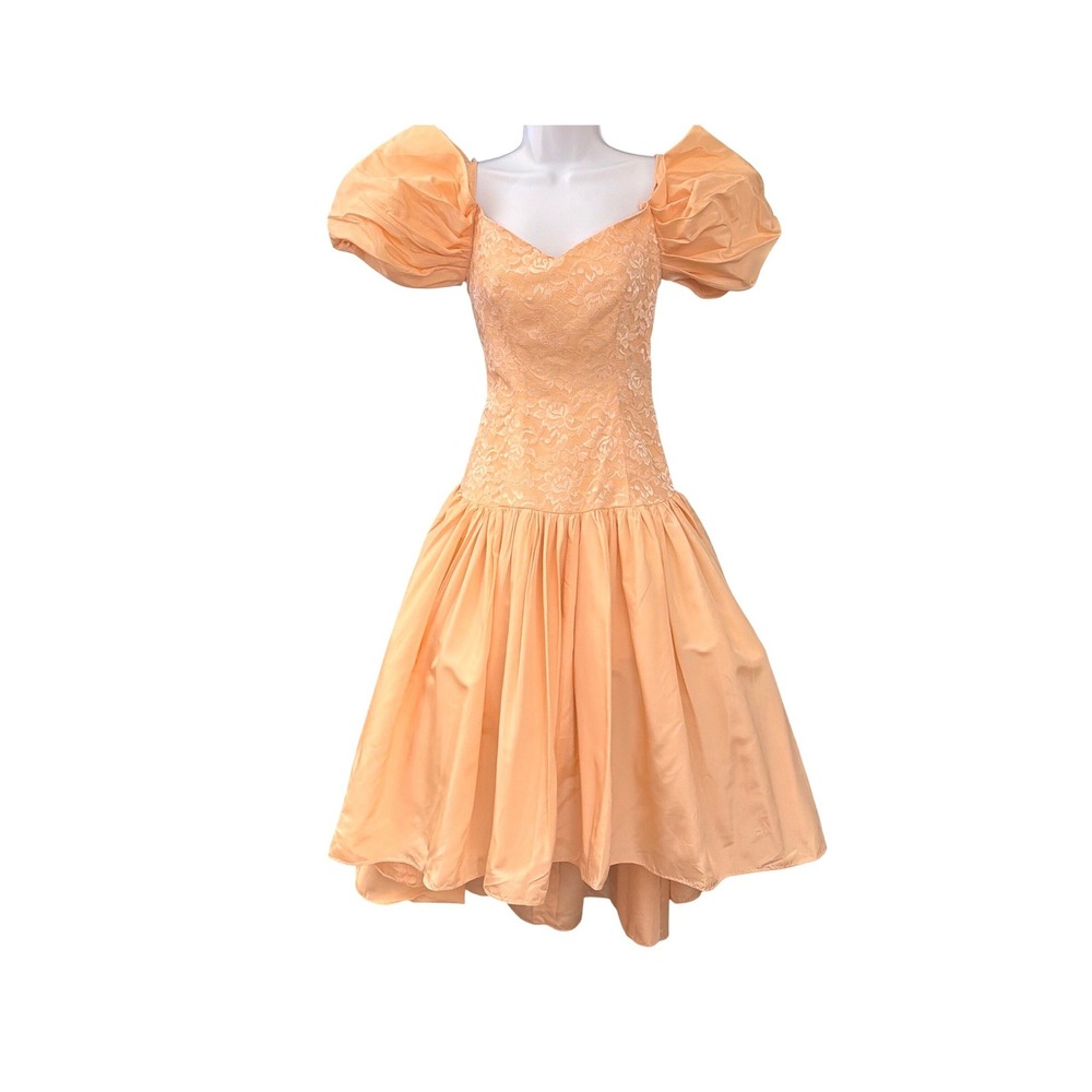 Vintage 80s Peach Prom Dress Lace Taffeta Puff Sleeve Drop Waist Full Skirt
